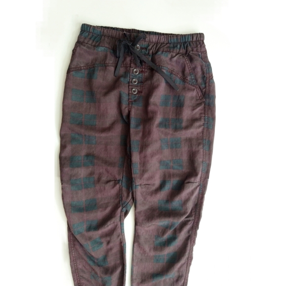 Anthropologie | 'Jacquie' Button-Fly Joggers in brown and black motif | … - Picture 9 of 12